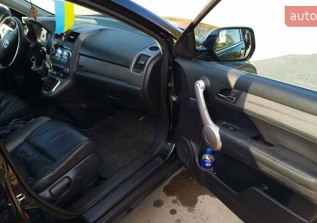 Черный Хонда СРВ, объемом двигателя 2.2 л и пробегом 310 тыс. км за 10950 $, фото 8 на Automoto.ua