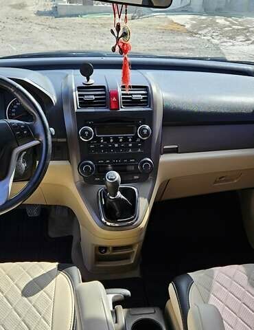 Черный Хонда СРВ, объемом двигателя 2.2 л и пробегом 280 тыс. км за 8750 $, фото 3 на Automoto.ua