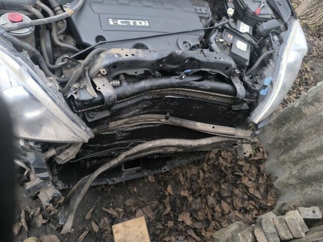 Черный Хонда СРВ, объемом двигателя 2.2 л и пробегом 230 тыс. км за 4700 $, фото 6 на Automoto.ua