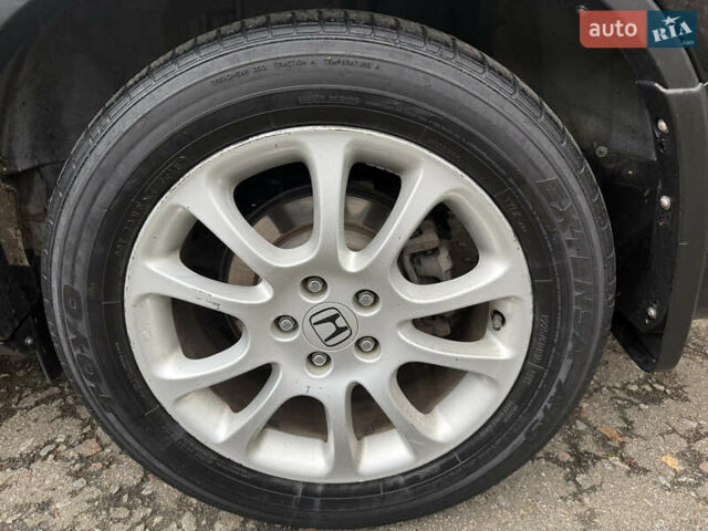 Черный Хонда СРВ, объемом двигателя 2 л и пробегом 214 тыс. км за 11300 $, фото 17 на Automoto.ua