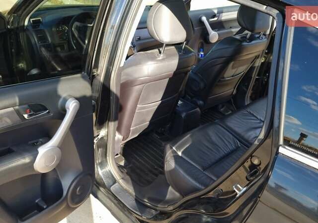 Черный Хонда СРВ, объемом двигателя 2.2 л и пробегом 310 тыс. км за 10950 $, фото 10 на Automoto.ua