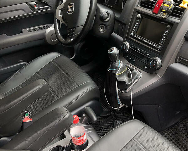 Черный Хонда СРВ, объемом двигателя 2.2 л и пробегом 297 тыс. км за 8999 $, фото 30 на Automoto.ua