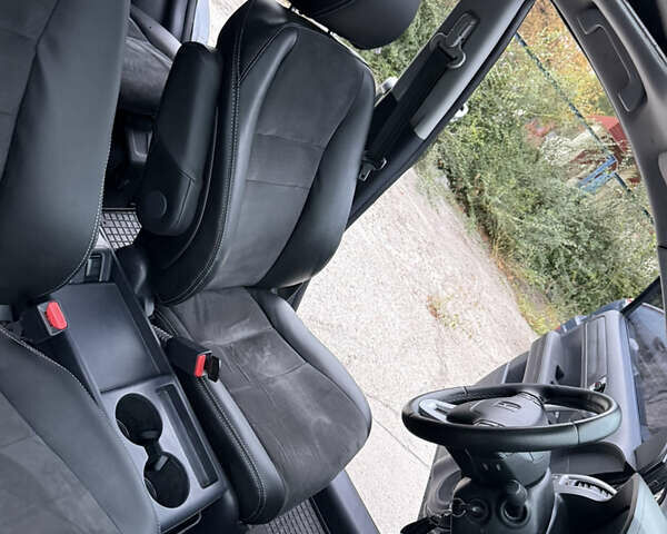 Черный Хонда СРВ, объемом двигателя 2.35 л и пробегом 124 тыс. км за 12000 $, фото 13 на Automoto.ua