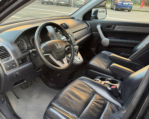 Черный Хонда СРВ, объемом двигателя 2 л и пробегом 173 тыс. км за 9900 $, фото 1 на Automoto.ua