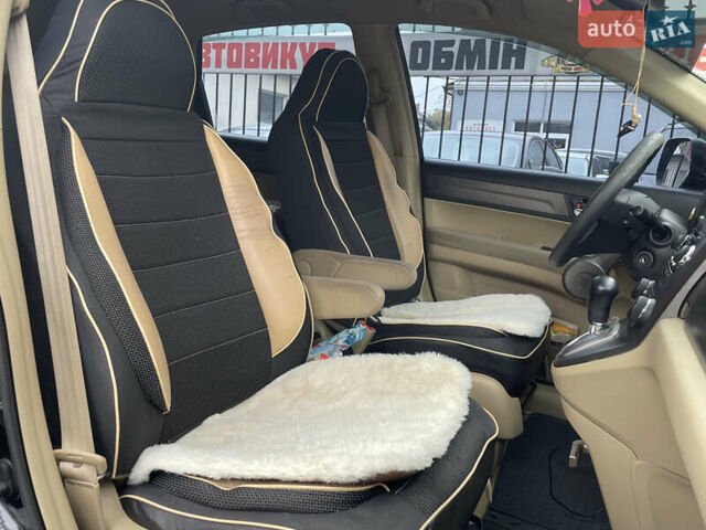 Черный Хонда СРВ, объемом двигателя 2.4 л и пробегом 254 тыс. км за 10500 $, фото 10 на Automoto.ua