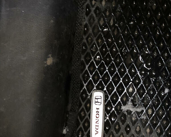 Черный Хонда СРВ, объемом двигателя 2.2 л и пробегом 297 тыс. км за 8999 $, фото 47 на Automoto.ua