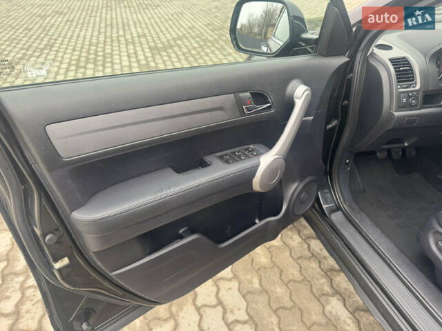 Черный Хонда СРВ, объемом двигателя 2.2 л и пробегом 185 тыс. км за 10600 $, фото 22 на Automoto.ua