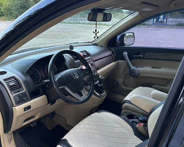 Черный Хонда СРВ, объемом двигателя 2.2 л и пробегом 260 тыс. км за 9500 $, фото 11 на Automoto.ua