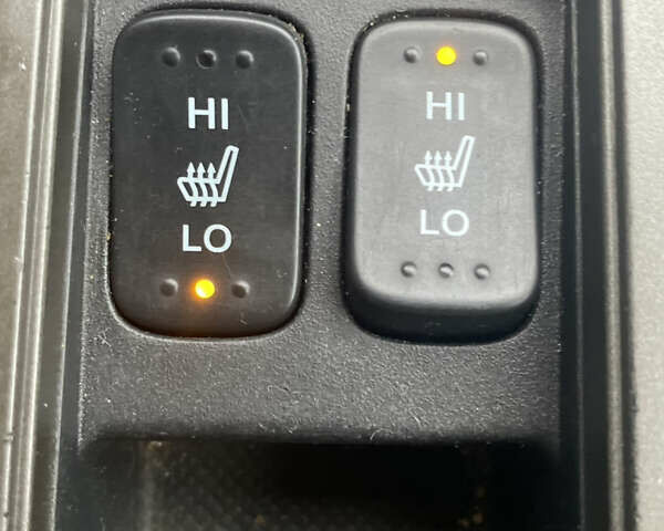 Черный Хонда СРВ, объемом двигателя 2.2 л и пробегом 288 тыс. км за 9700 $, фото 17 на Automoto.ua