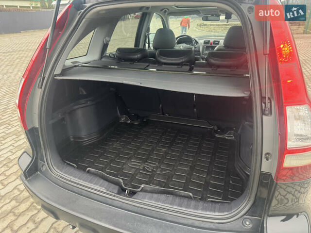 Черный Хонда СРВ, объемом двигателя 2.2 л и пробегом 185 тыс. км за 10600 $, фото 12 на Automoto.ua