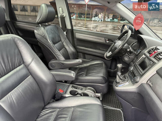 Черный Хонда СРВ, объемом двигателя 2.2 л и пробегом 257 тыс. км за 10400 $, фото 11 на Automoto.ua