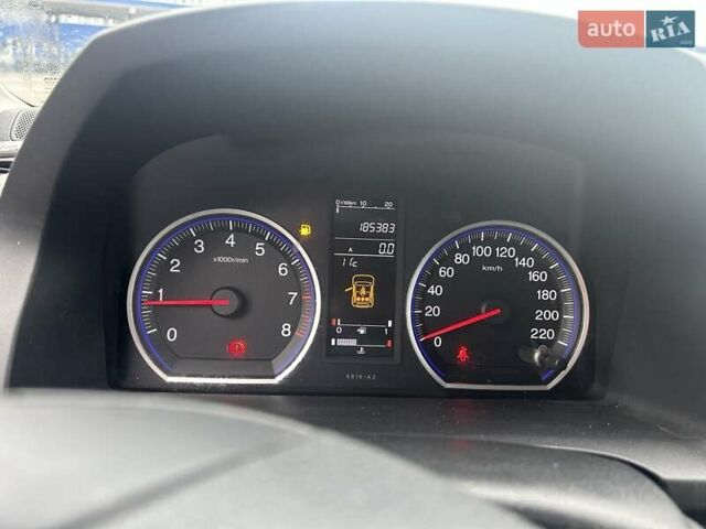 Черный Хонда СРВ, объемом двигателя 2 л и пробегом 180 тыс. км за 10700 $, фото 9 на Automoto.ua