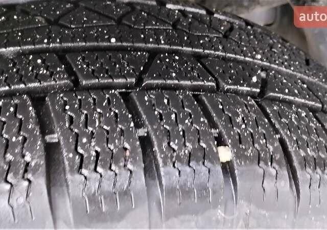 Черный Хонда СРВ, объемом двигателя 2 л и пробегом 241 тыс. км за 9950 $, фото 15 на Automoto.ua