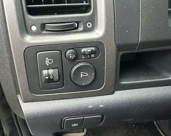 Чорний Хонда СРВ, об'ємом двигуна 2 л та пробігом 163 тис. км за 10700 $, фото 18 на Automoto.ua