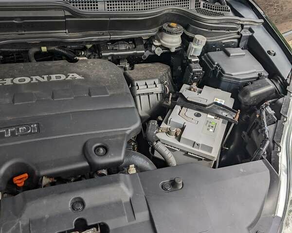 Черный Хонда СРВ, объемом двигателя 2.2 л и пробегом 264 тыс. км за 9700 $, фото 4 на Automoto.ua