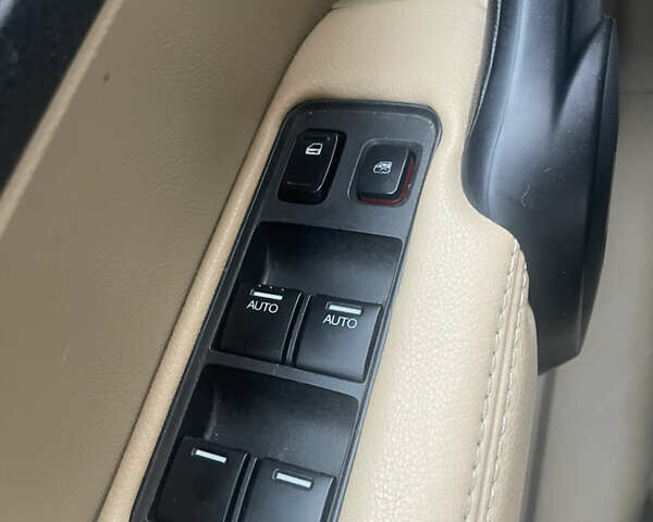 Черный Хонда СРВ, объемом двигателя 2.2 л и пробегом 288 тыс. км за 9700 $, фото 21 на Automoto.ua