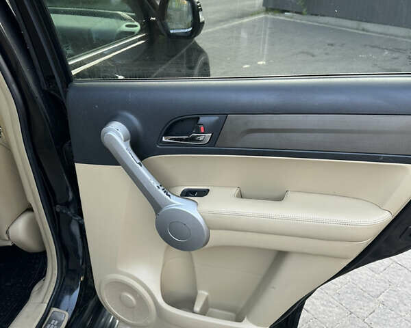 Черный Хонда СРВ, объемом двигателя 2 л и пробегом 251 тыс. км за 9500 $, фото 30 на Automoto.ua