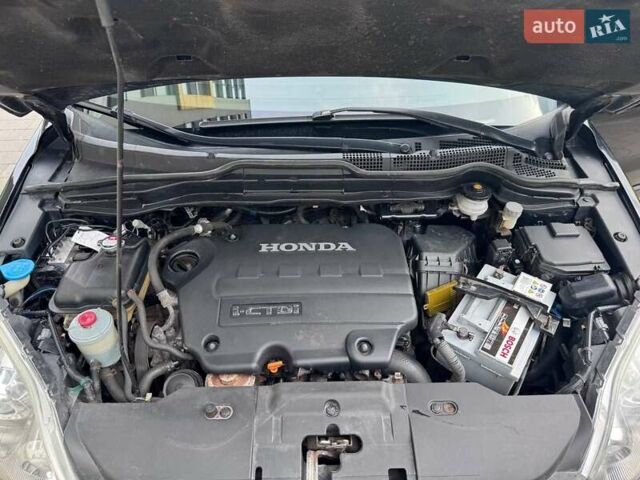 Черный Хонда СРВ, объемом двигателя 2.2 л и пробегом 330 тыс. км за 9800 $, фото 36 на Automoto.ua