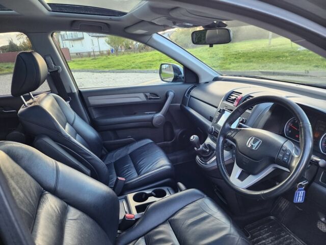 Черный Хонда СРВ, объемом двигателя 2.2 л и пробегом 157 тыс. км за 4072 $, фото 15 на Automoto.ua