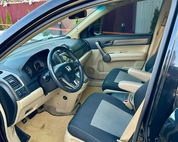 Черный Хонда СРВ, объемом двигателя 2.4 л и пробегом 203 тыс. км за 10400 $, фото 16 на Automoto.ua