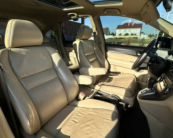 Чорний Хонда СРВ, об'ємом двигуна 2.4 л та пробігом 230 тис. км за 12900 $, фото 26 на Automoto.ua