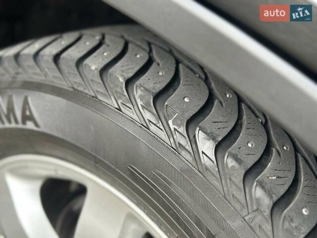 Черный Хонда СРВ, объемом двигателя 2 л и пробегом 185 тыс. км за 10750 $, фото 35 на Automoto.ua