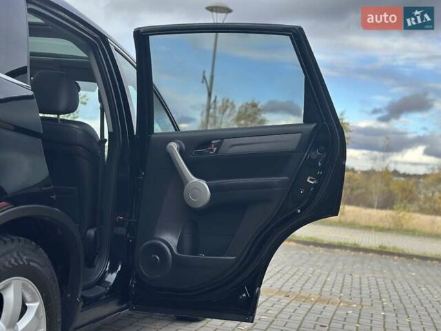 Хонда СРВ 2008 в Дрогобыче на Automoto.ua Черный Хонда СРВ, объемом двигателя 0 л и пробегом 185 тыс. км за 10750 $, фото 76 на Automoto.ua