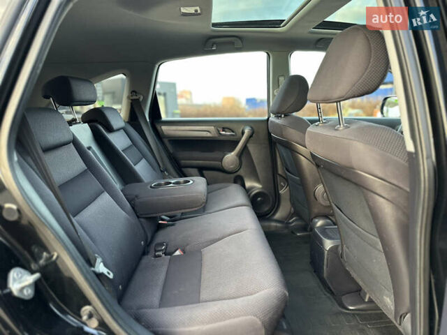 Черный Хонда СРВ, объемом двигателя 2.2 л и пробегом 165 тыс. км за 10499 $, фото 90 на Automoto.ua