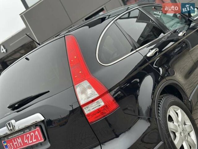 Чорний Хонда СРВ, об'ємом двигуна 2 л та пробігом 185 тис. км за 10150 $, фото 41 на Automoto.ua
