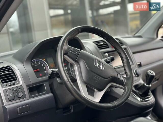 Чорний Хонда СРВ, об'ємом двигуна 2 л та пробігом 185 тис. км за 10150 $, фото 52 на Automoto.ua