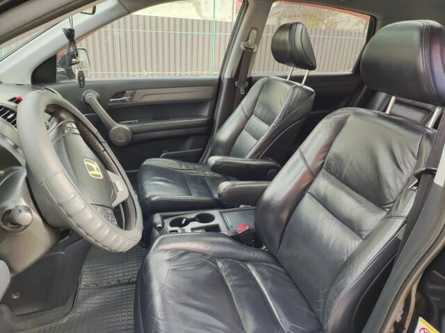 Черный Хонда СРВ, объемом двигателя 2.4 л и пробегом 201 тыс. км за 11000 $, фото 17 на Automoto.ua