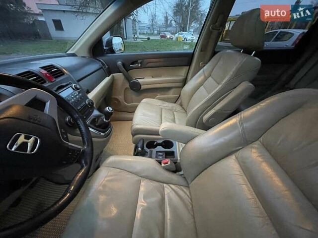 Чорний Хонда СРВ, об'ємом двигуна 2.2 л та пробігом 344 тис. км за 9300 $, фото 20 на Automoto.ua