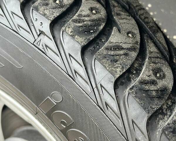 Чорний Хонда СРВ, об'ємом двигуна 2 л та пробігом 185 тис. км за 10150 $, фото 39 на Automoto.ua