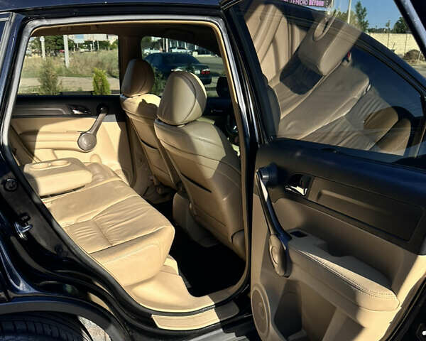 Чорний Хонда СРВ, об'ємом двигуна 2.4 л та пробігом 230 тис. км за 12900 $, фото 19 на Automoto.ua