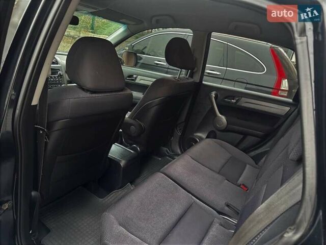 Чорний Хонда СРВ, об'ємом двигуна 2.4 л та пробігом 164 тис. км за 10900 $, фото 8 на Automoto.ua