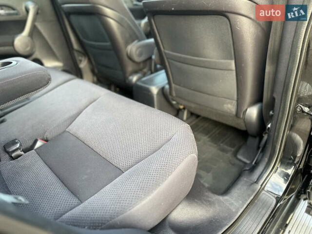 Черный Хонда СРВ, объемом двигателя 2.2 л и пробегом 165 тыс. км за 10499 $, фото 89 на Automoto.ua