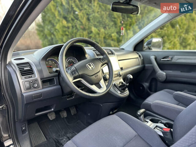 Черный Хонда СРВ, объемом двигателя 2.2 л и пробегом 165 тыс. км за 10499 $, фото 59 на Automoto.ua
