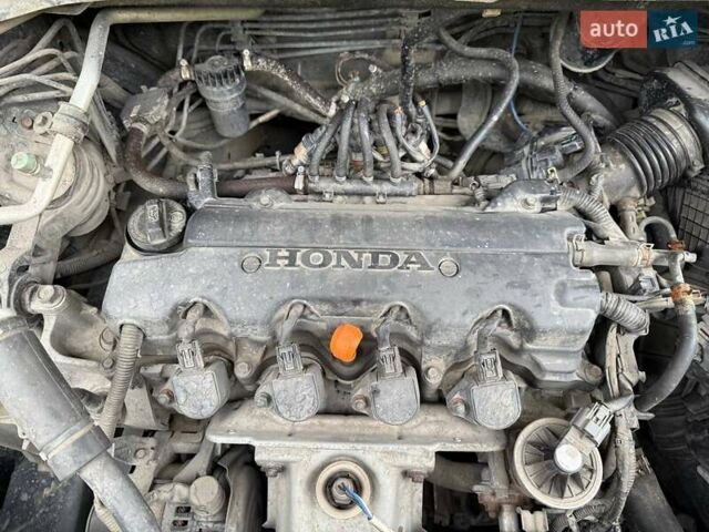 Черный Хонда СРВ, объемом двигателя 2 л и пробегом 202 тыс. км за 12500 $, фото 16 на Automoto.ua