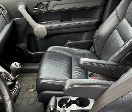 Чорний Хонда СРВ, об'ємом двигуна 2.2 л та пробігом 290 тис. км за 5300 $, фото 19 на Automoto.ua