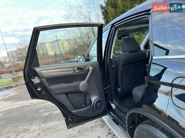 Черный Хонда СРВ, объемом двигателя 2.2 л и пробегом 165 тыс. км за 10499 $, фото 93 на Automoto.ua