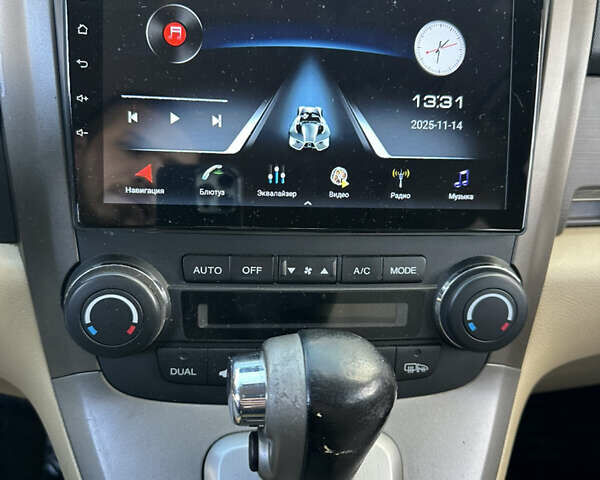 Черный Хонда СРВ, объемом двигателя 2.4 л и пробегом 133 тыс. км за 9499 $, фото 15 на Automoto.ua