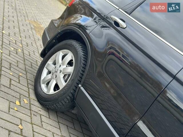 Черный Хонда СРВ, объемом двигателя 2 л и пробегом 185 тыс. км за 10750 $, фото 73 на Automoto.ua