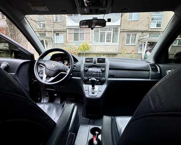 Черный Хонда СРВ, объемом двигателя 2.4 л и пробегом 223 тыс. км за 10800 $, фото 27 на Automoto.ua