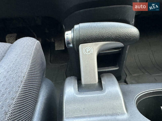 Черный Хонда СРВ, объемом двигателя 2.2 л и пробегом 165 тыс. км за 10499 $, фото 102 на Automoto.ua