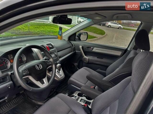 Черный Хонда СРВ, объемом двигателя 2.4 л и пробегом 164 тыс. км за 10999 $, фото 5 на Automoto.ua