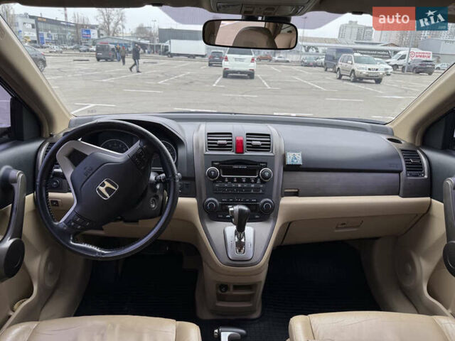 Черный Хонда СРВ, объемом двигателя 2.4 л и пробегом 312 тыс. км за 10000 $, фото 7 на Automoto.ua