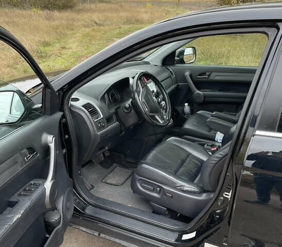 Черный Хонда СРВ, объемом двигателя 2 л и пробегом 279 тыс. км за 11400 $, фото 4 на Automoto.ua