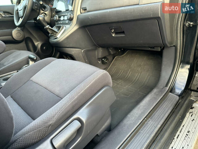 Черный Хонда СРВ, объемом двигателя 2.2 л и пробегом 165 тыс. км за 10499 $, фото 79 на Automoto.ua