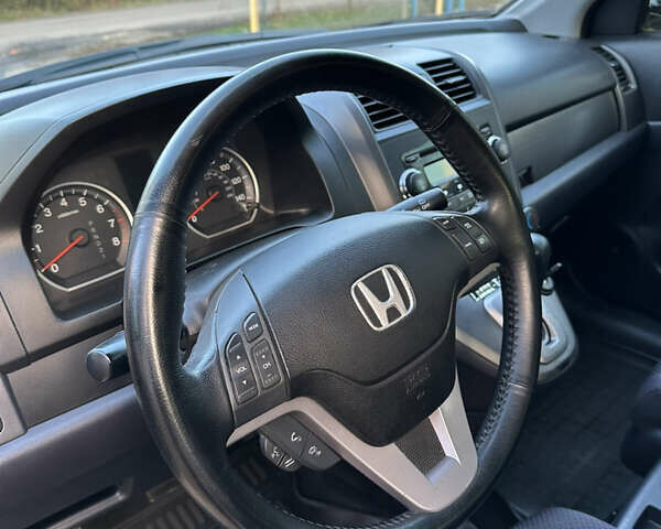 Черный Хонда СРВ, объемом двигателя 2.4 л и пробегом 180 тыс. км за 10500 $, фото 9 на Automoto.ua