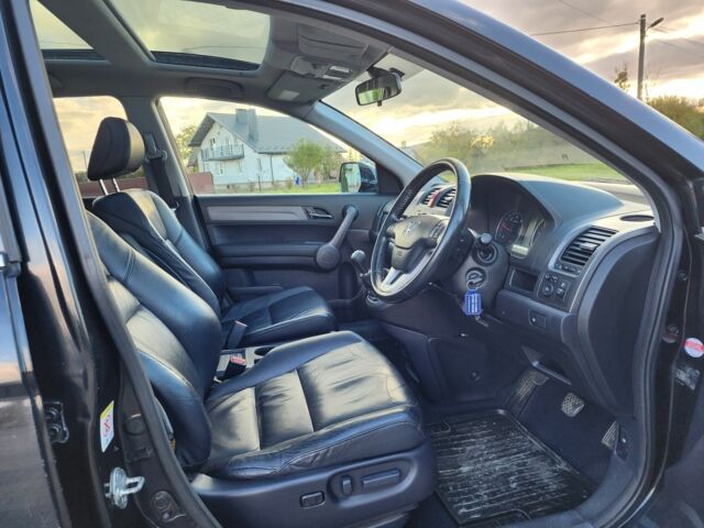 Черный Хонда СРВ, объемом двигателя 2.2 л и пробегом 157 тыс. км за 4072 $, фото 14 на Automoto.ua